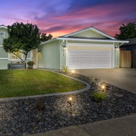 Buy this 3 bed house on 4521 Tuttle Drive in Rocklin, CA 95677