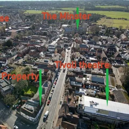 Image 3 - The Man in the Wall, 10 West Borough, Wimborne Minster, BH21 1NF, United Kingdom - Townhouse for sale
