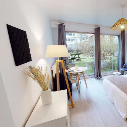 Rent this 3 bed room on 10 Allée de Fontainebleau