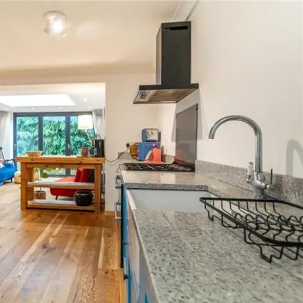 Image 5 - Clear Water Way, Cardiff, CF23 6DJ, United Kingdom - Townhouse for sale