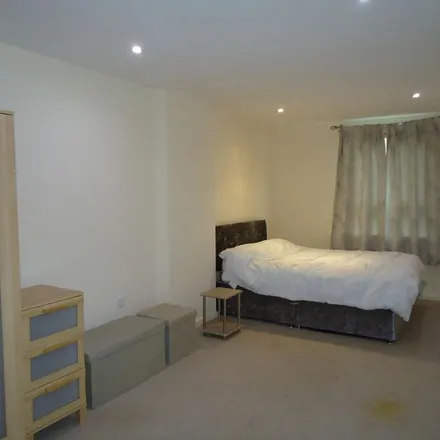 Rent this 2 bed apartment on East Street Zion Street in East Street, Leeds