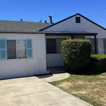 Buy this 4 bed house on 1055 Thelma Avenue in Vallejo, CA 94591