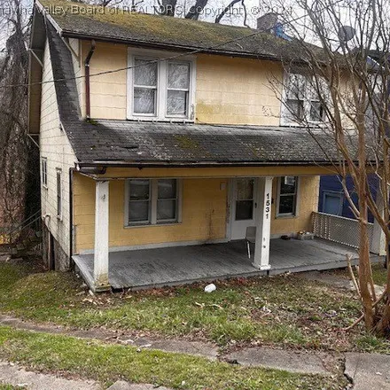 Buy this 3 bed house on 1531 Farnsworth Drive in Charleston, WV 25311