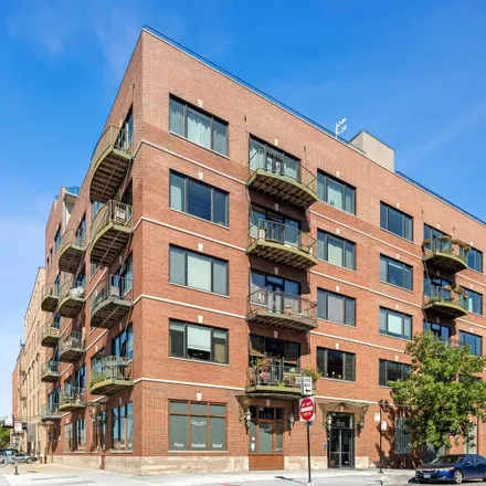 Buy this 2 bed loft on West Fulton Market in Chicago, IL 60661