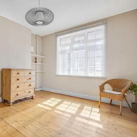 Image 3 - Challoner Street, London, W14 9LH, United Kingdom - Apartment for sale