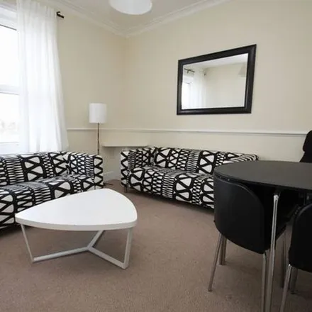 Rent this 5 bed apartment on unnamed road in Holdenhurst, BH7 7EE