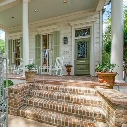 Image 2 - 1438 Henry Clay Avenue, New Orleans, LA 70118, USA - House for sale