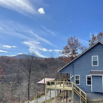 Image 3 - 1011 Wiley Oakley Drive, Chalet Village, Gatlinburg, TN 37738, USA - House for sale