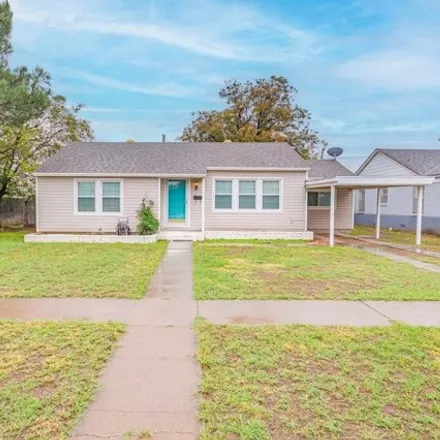 Buy this 3 bed house on 2163 Brunson Avenue in Midland, TX 79701