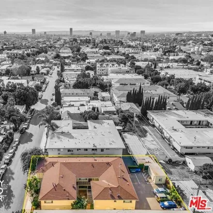 Image 8 - 1225 North Genesee Avenue, West Hollywood, CA 90046, USA - House for sale