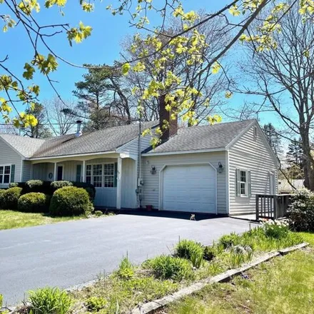 Buy this 4 bed house on 29 Woodside Drive in Kennebunk, ME 04043
