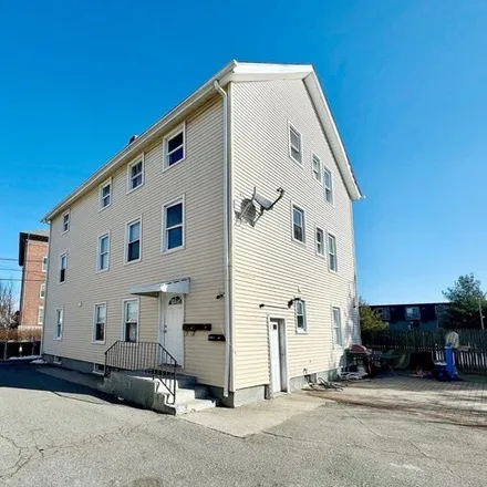 Rent this 3 bed apartment on 99 Charles Street in Pawtucket, RI 02860