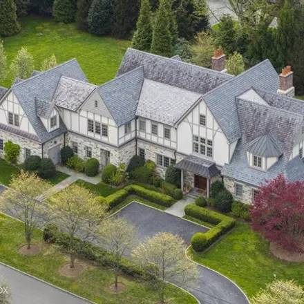 Buy this 6 bed house on 1 Deer Ln in Greenwich, Connecticut
