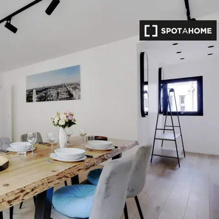 Rent this 2 bed apartment on 40 Rue des Moines in 75017 Paris, France