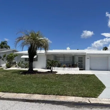 Image 1 - 12504 5th Isle, Hudson, FL 34667, USA - House for rent