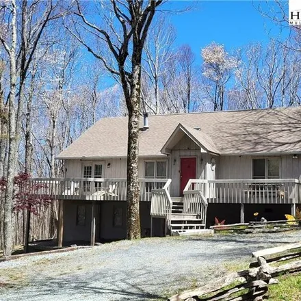 Buy this 4 bed house on 178 Hemlock Hill Road in Beech Mountain, NC 28604