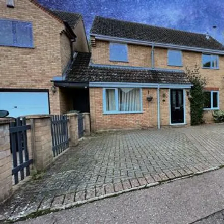 Buy this 5 bed house on End Of Cul De Sac Location At Sevenacres in Peterborough, Cambridgeshire