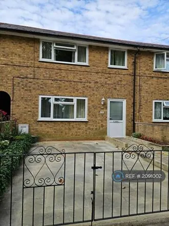 Rent this 3 bed townhouse on Whitethorn Avenue in London, UB7 8JY