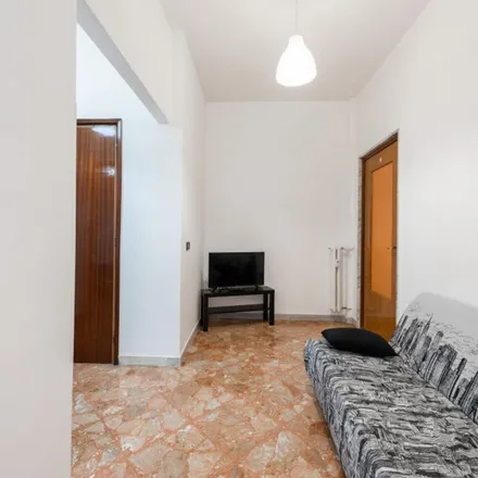 Image 4 - Via Giuseppe Albanese, 70124 Bari BA, Italy - Apartment for rent