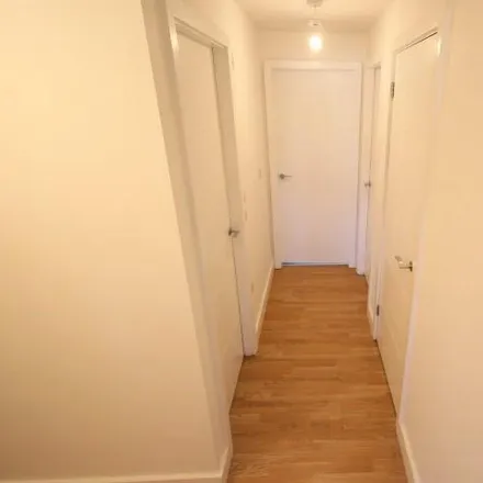 Image 5 - unnamed road, Pudsey, LS13 4FA, United Kingdom - Apartment for rent