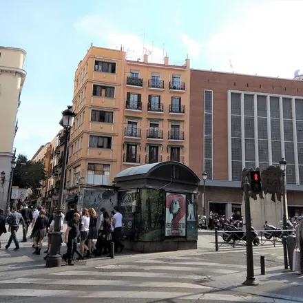 Rent this 1 bed apartment on Nomade Cafe in Calle de los Tres Peces, 22