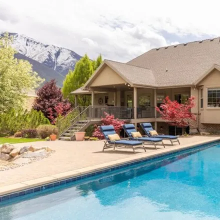 Buy this 6 bed house on 564 West Monta Vista Drive in Mapleton, UT 84664