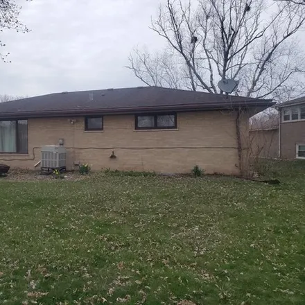 Image 2 - 15200 Waterman Court, South Holland, IL 60473, USA - House for sale