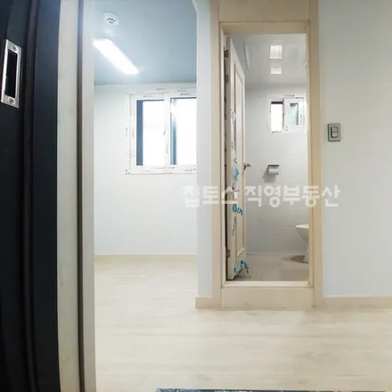 Rent this 2 bed apartment on 서울특별시 관악구 봉천동 1651-20