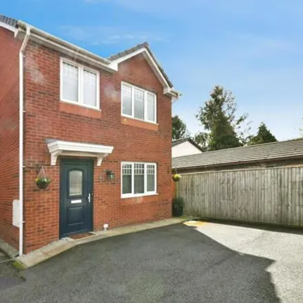 Buy this 3 bed house on Main Road in Broughton, CH4 0NR