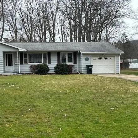Buy this 3 bed house on 40 Highland Drive in Pleasant Township, PA 16365