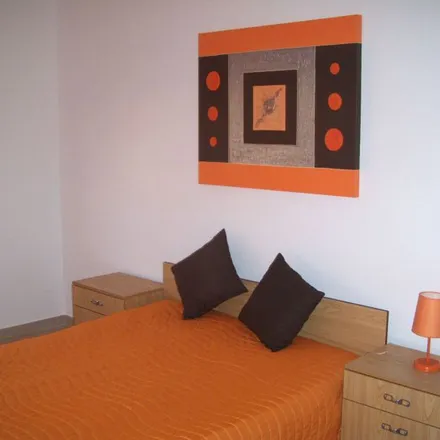 Image 2 - Rua Filipa de Vilhena, 2520-300 Peniche, Portugal - Apartment for rent