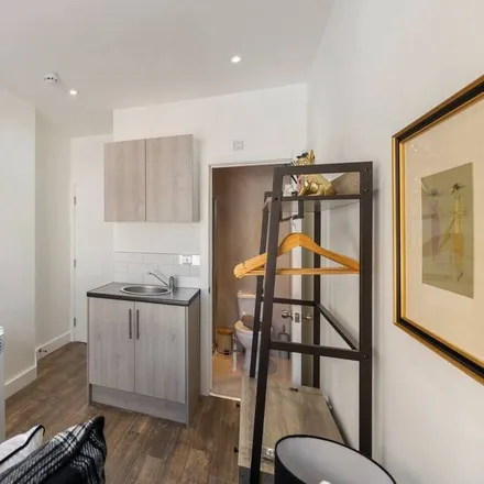 Image 4 - London, W5 2NH, United Kingdom - Townhouse for rent
