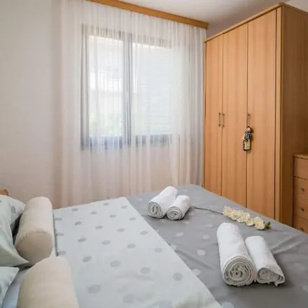 Rent this 4 bed apartment on 21310 Grad Omiš