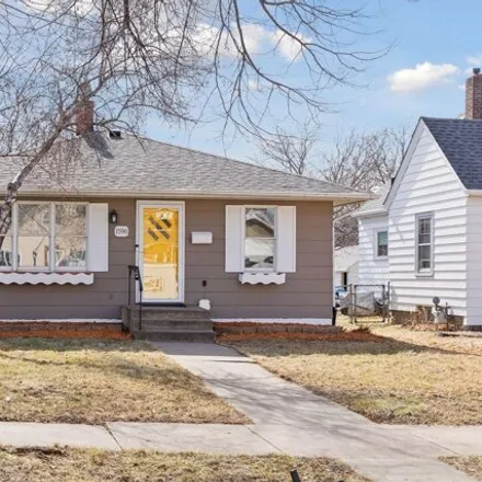 Buy this 3 bed house on Domino's in West Bayard Avenue, Saint Paul
