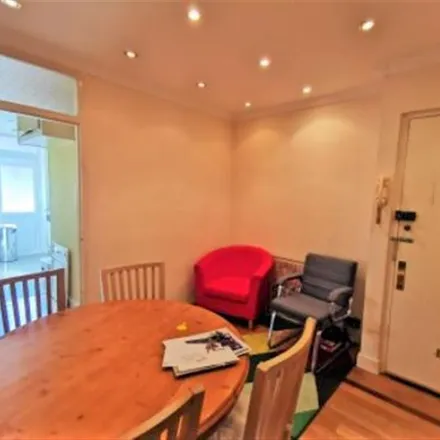 Rent this 3 bed apartment on Townshend Court in 42-51 Allitsen Road, Primrose Hill