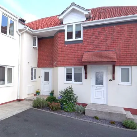 Rent this 2 bed townhouse on Preston Down Road in Paignton, TQ3 2RB