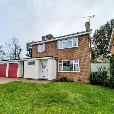 Buy this 3 bed house on 10 Squirrel Close in Bexhill-on-Sea, TN39 4LY