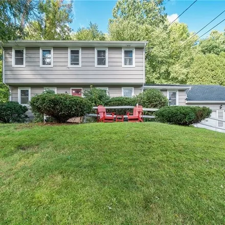 Buy this 4 bed house on 704 William Street Extension in Portland, CT 06480