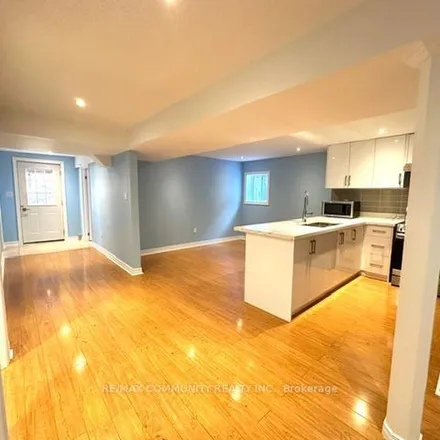 Image 9 - 25 Pickthall Terrace, Toronto, ON M1B 3C3, Canada - Apartment for rent