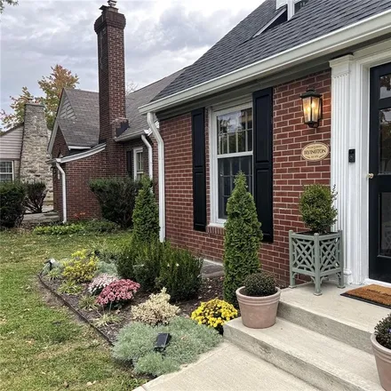 Image 3 - 943 North Arlington Avenue, Indianapolis, IN 46219, USA - House for sale