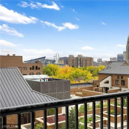 Buy this 1 bed condo on Northeast 1st Avenue in Minneapolis, MN 55413