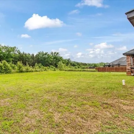 Image 9 - Rock Bluff Drive, Durant, OK 74701, USA - House for sale