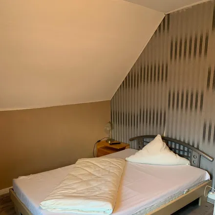 Rent this 2 bed apartment on Steendiek 11 in 21129 Hamburg, Germany