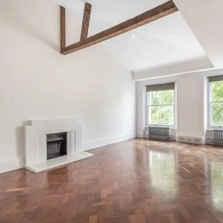 Rent this 2 bed room on 7 Leinster Gardens in London, W2 3BH