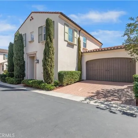 Image 1 - 40 Twin Gables, Irvine, CA 92620, USA - House for sale