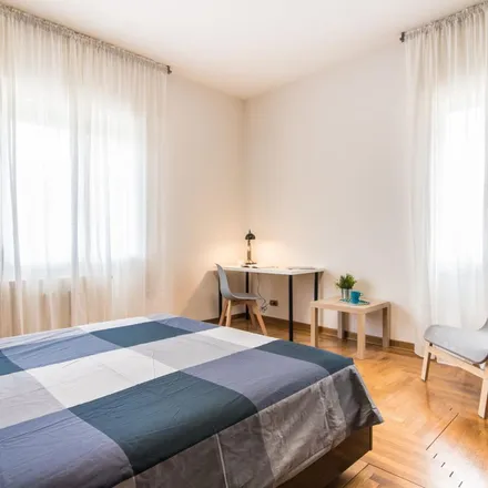 Image 2 - Via Tiziano Aspetti, 8, 35100 Padua Province of Padua, Italy - Apartment for rent
