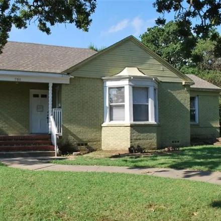 Image 3 - 679 West Sycamore Street, Denton, TX 76201, USA - House for rent