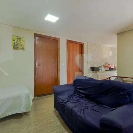 Buy this 7 bed house on Praça Doutor Paulo Pinheiro Chagas in Eldorado, Contagem - MG