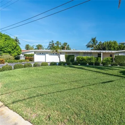Buy this 4 bed house on 601 Ambassador Lane in Holmes Beach, Manatee County