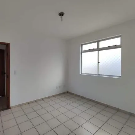 Rent this 3 bed apartment on Rua Minas Gerais in Centro, Divinópolis - MG